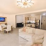 Suite con piscina cerca del mar, ideal para relajarse