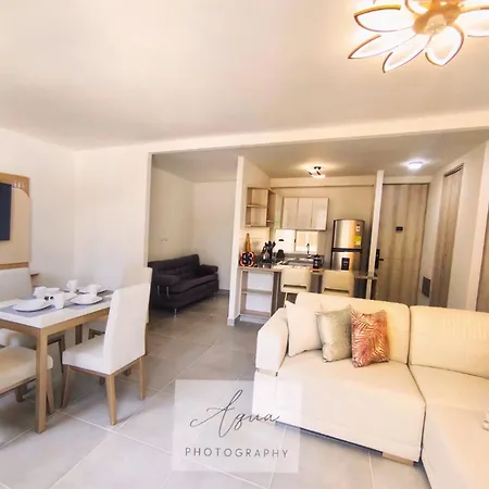Con Piscina Cerca Del Mar, Ideal Relajarse Cartagena
