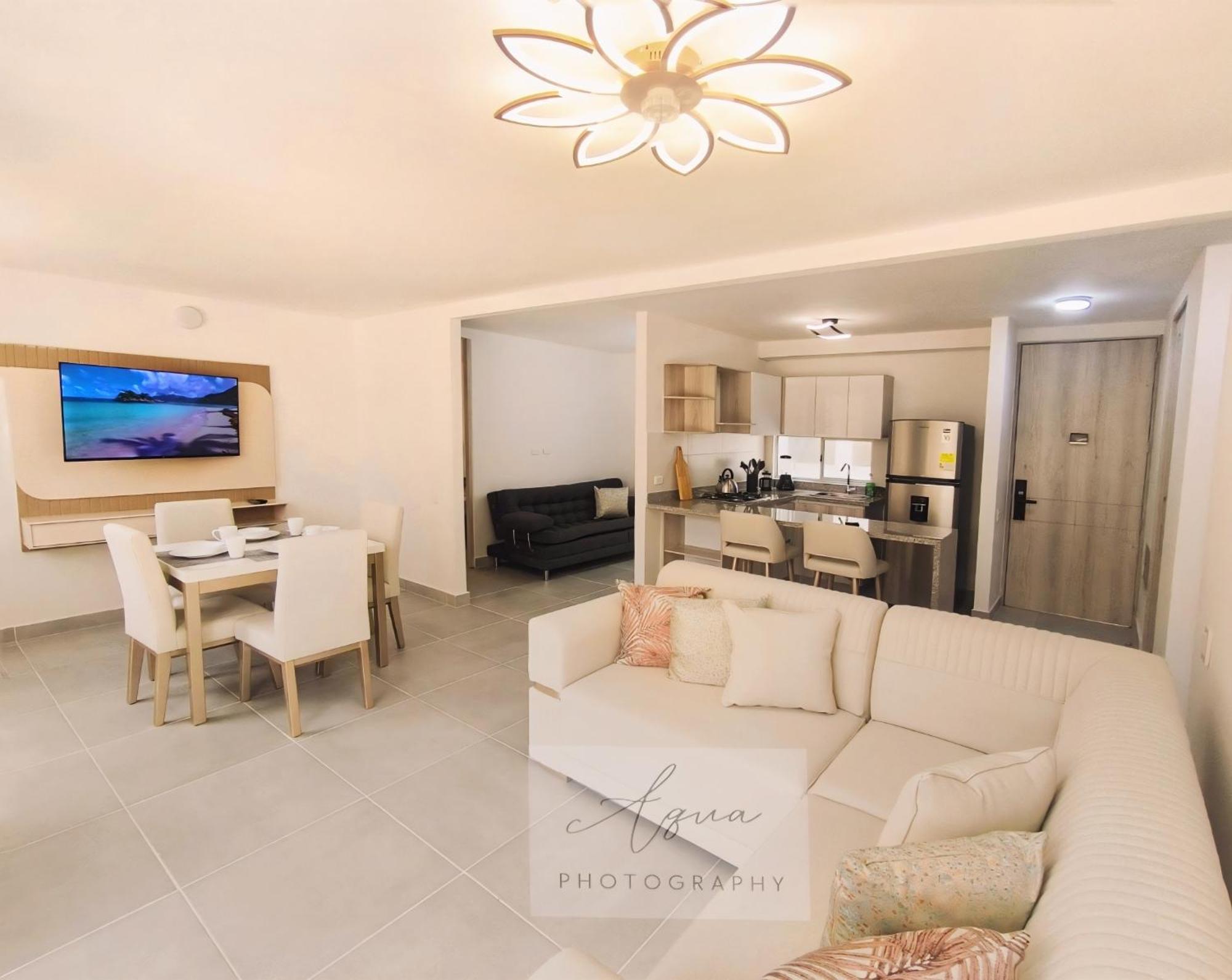 Con Piscina Cerca Del Mar, Ideal Relajarse Cartagena