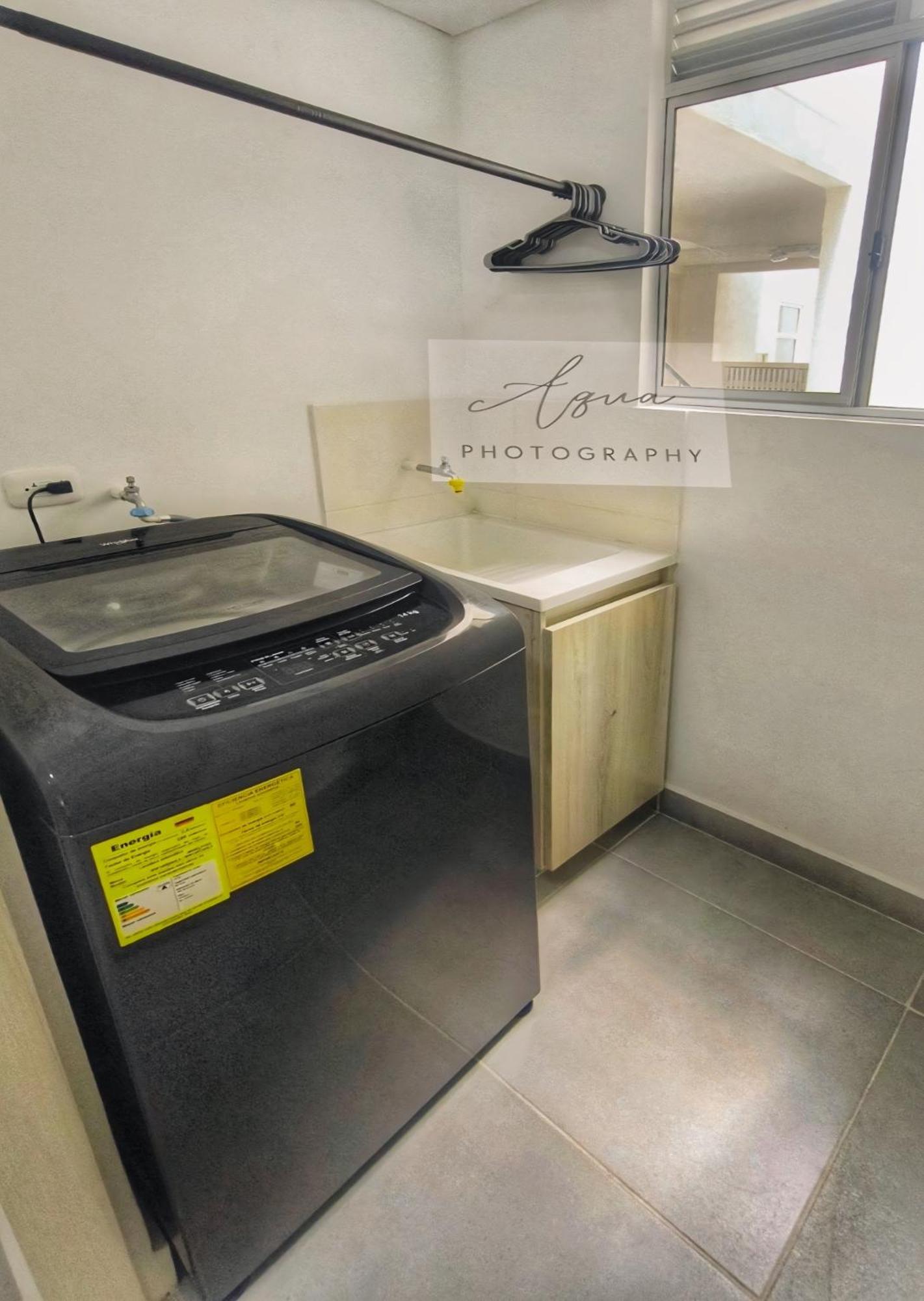 Con Piscina Cerca Del Mar, Ideal Relajarse